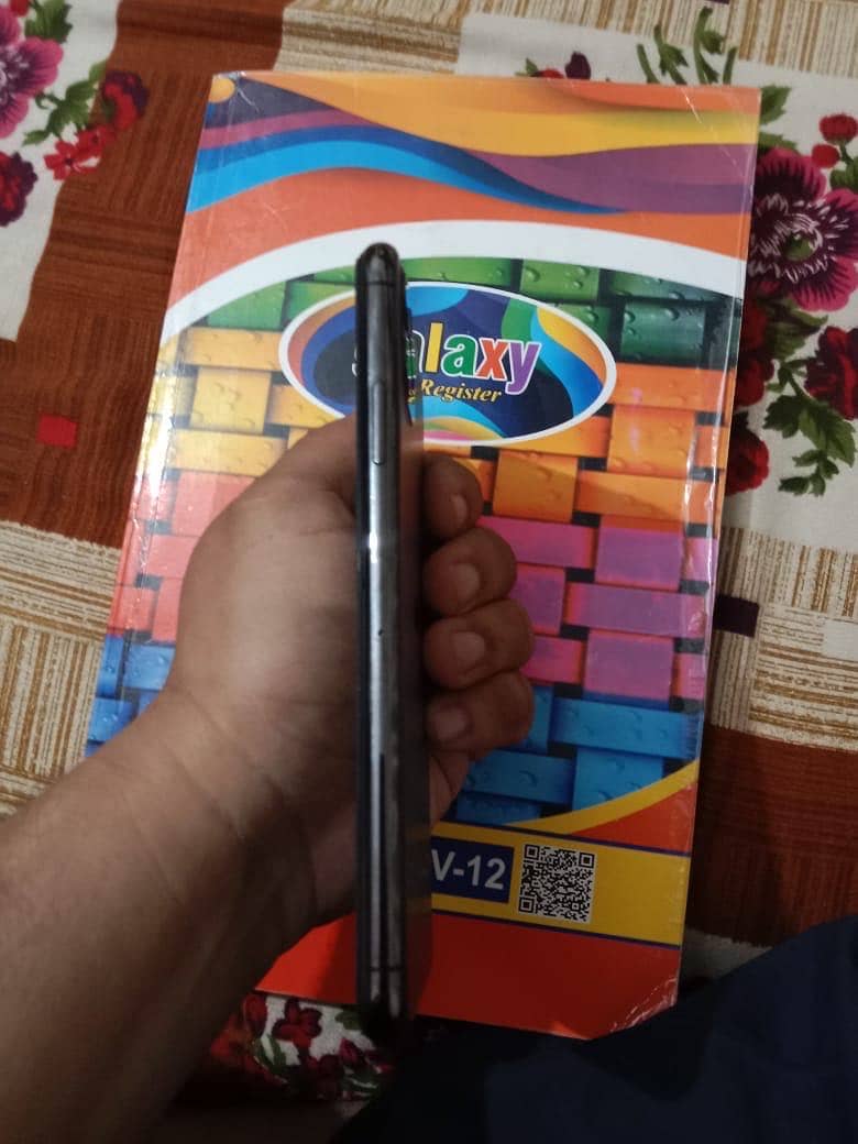 Iphone 11 pro max 5