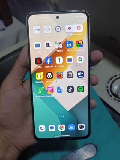 "VIVO Y100"