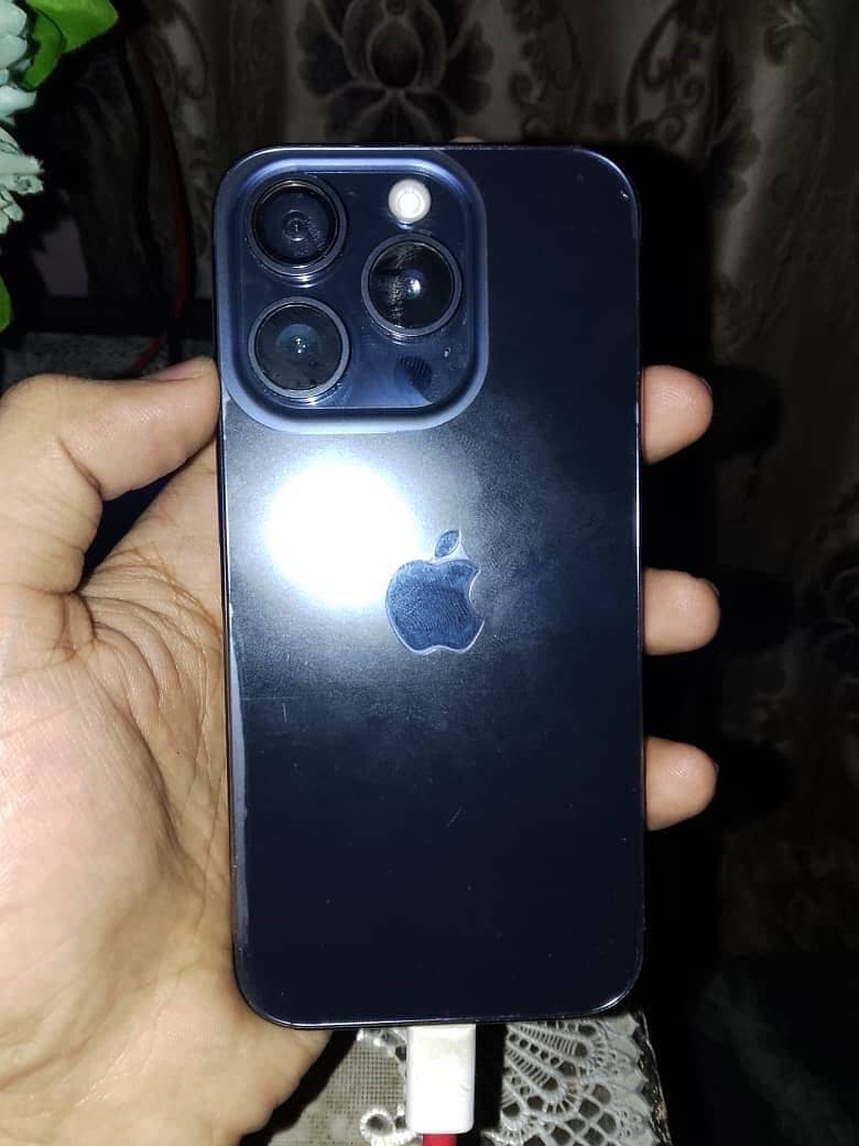Iphone 15 Pro 4