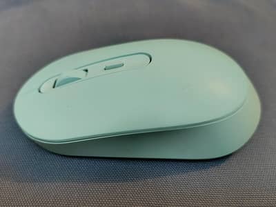 G608 Wireless Mouse – Mint Condition | With Box