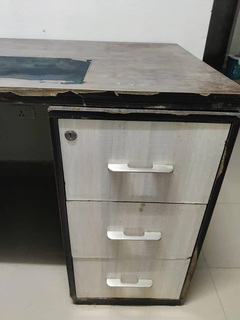 Office table 2