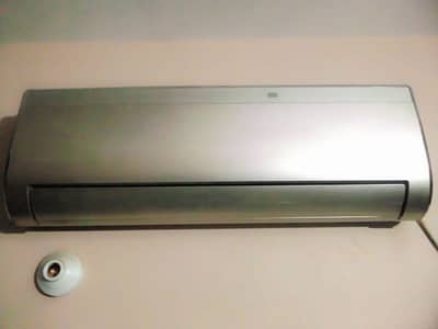 gree ac 1 ton inverter 10/9 condition