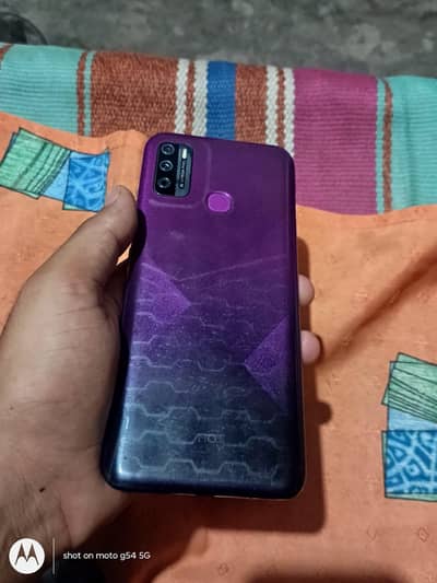 infinix hot 9 play 4/64 with box&charger