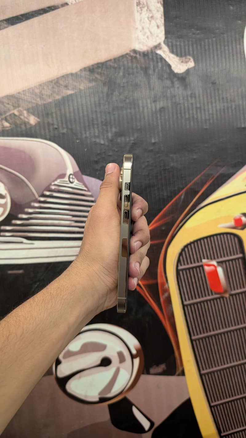 iphone 14PRO 4