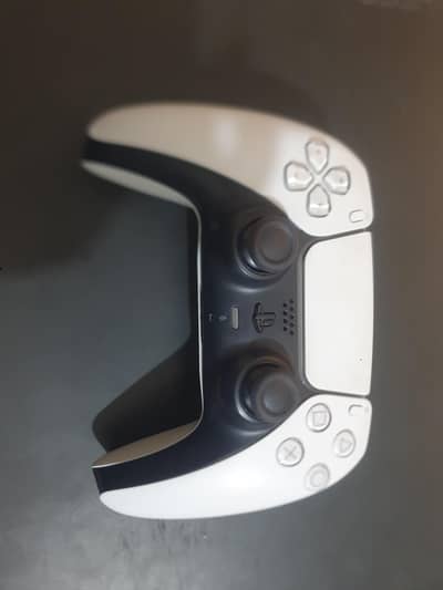 PS5 Original controller almost new