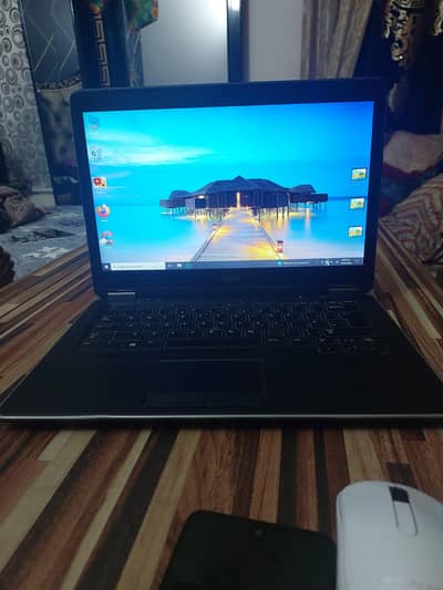 I need to buy a new laptop i am selling old laptop