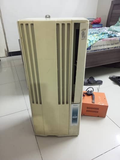 Japanese AC with stablizer 110 volt Corona