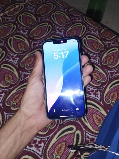 iPhone 13