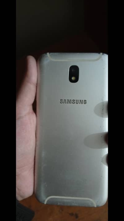 SAMSUNG J7 PRO 2/32 ( READ AD ]