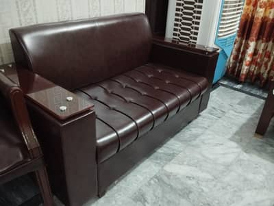 2 seater leather sofa  (brand new condition)