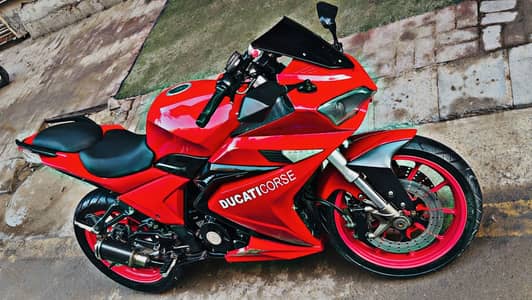 Heavy Sports Bike Ducati 400cc  in new shape !!