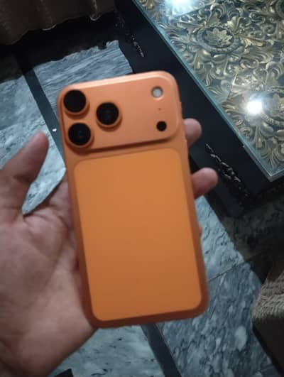 I phone XR  convert 17 pro