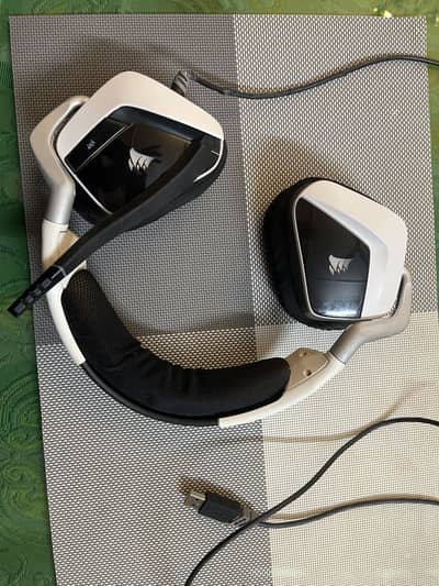 Corsair void pro RGB gaming Headphones