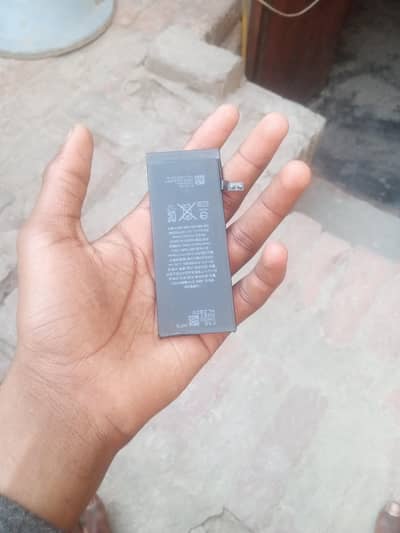 panel use 2 week  and  battery new  hai and borad me  charging issue h