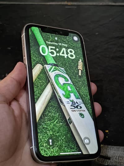 iPhone xr 64 gb