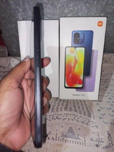 redmi 12c full OK hai condition b saf hai no open no rapier