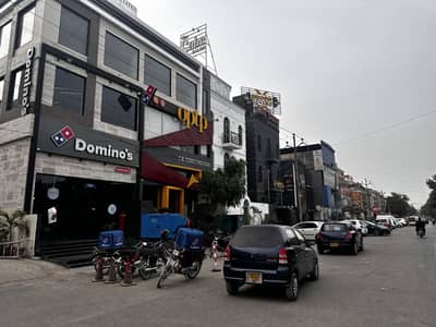1690 Square Feet Space For Rent Main Road Facing
