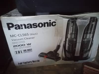 Brand New Panasonic MC-CL565 2000W 2000W Bagless Vacuum Cleaner