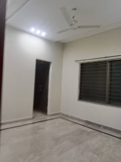 10 Marla ground floor portion for rent good looking