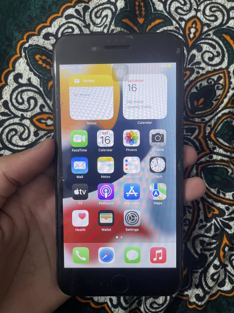 iPhone 7 Plus 0