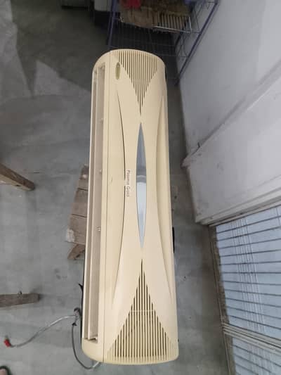 waves split Ac