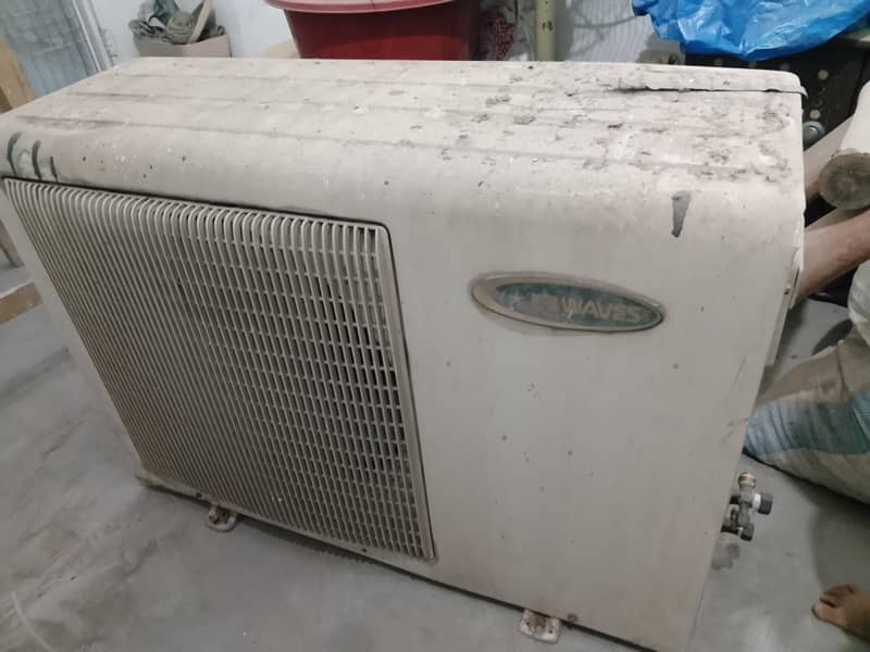 waves split Ac 1