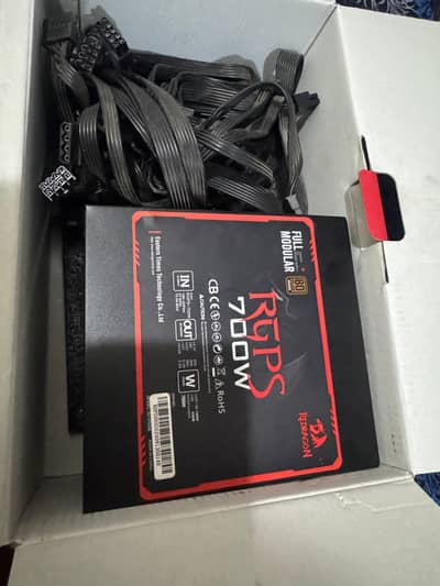 Redragon 700 Watt Modular PSU(with original box)