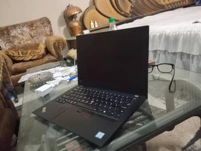 Lenove Thinkpad toch screen 16/500 GB almost new