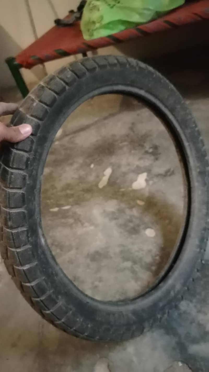 2 tyre 0