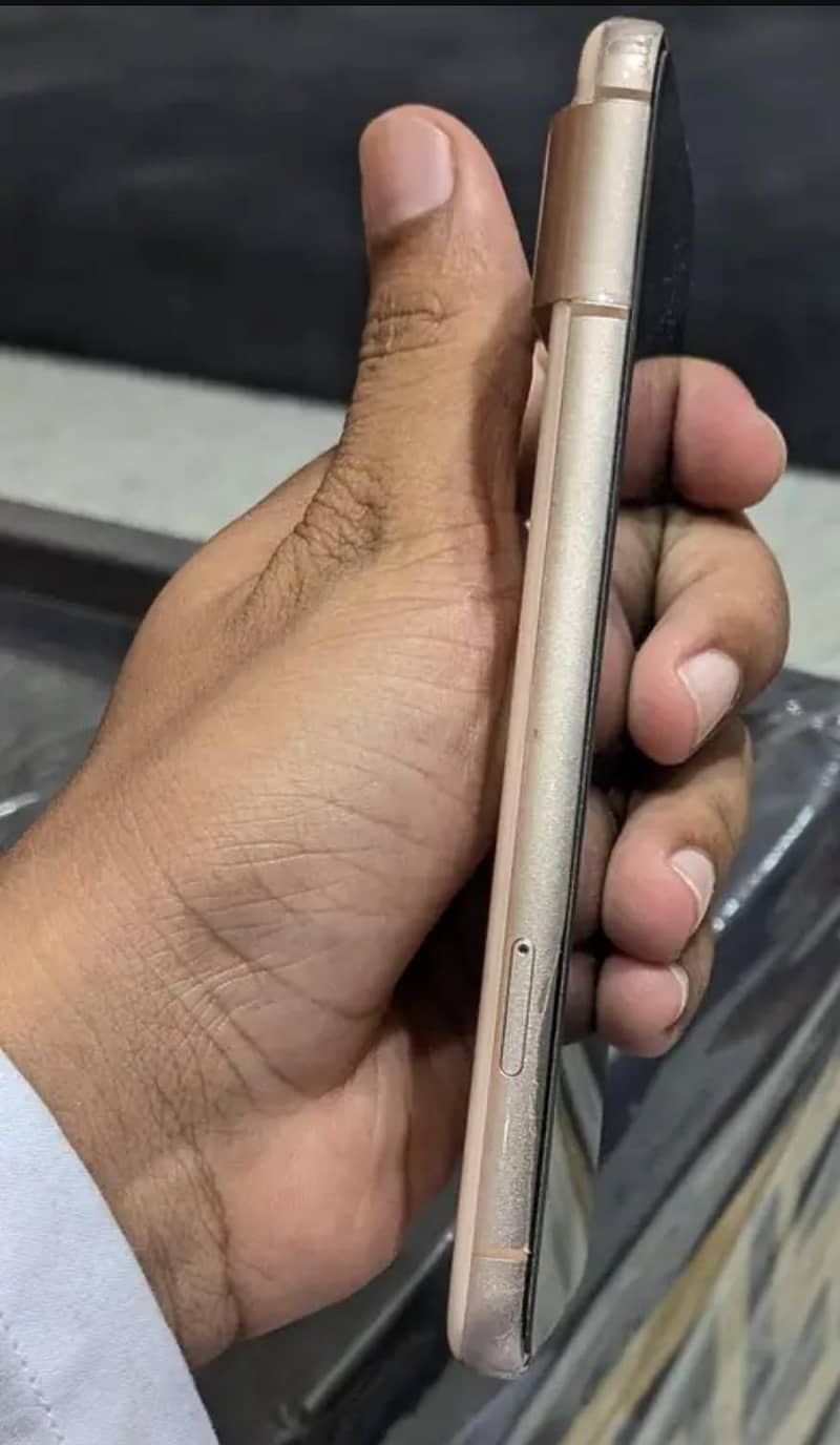 Google pixel 8 3