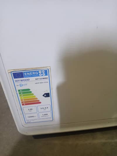 sky wood portable 1ton  inverter ac heat and cool one season used