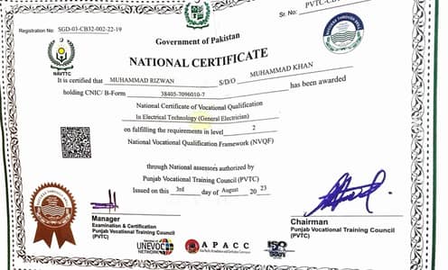 3 Years Experienced Electrician / Diploma Holder