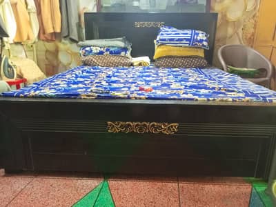 Full Size New 1 month used KING SIZE DOUBLE BED
