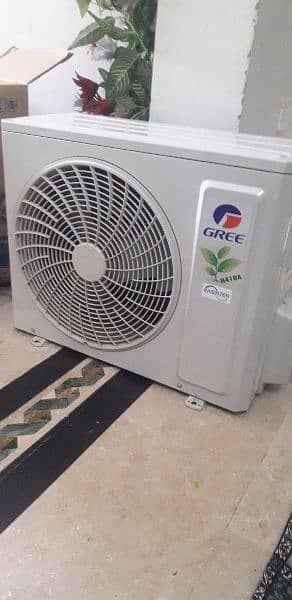 Gree  Ac 1 ton  inverter  model 2025 only 3 month used like new