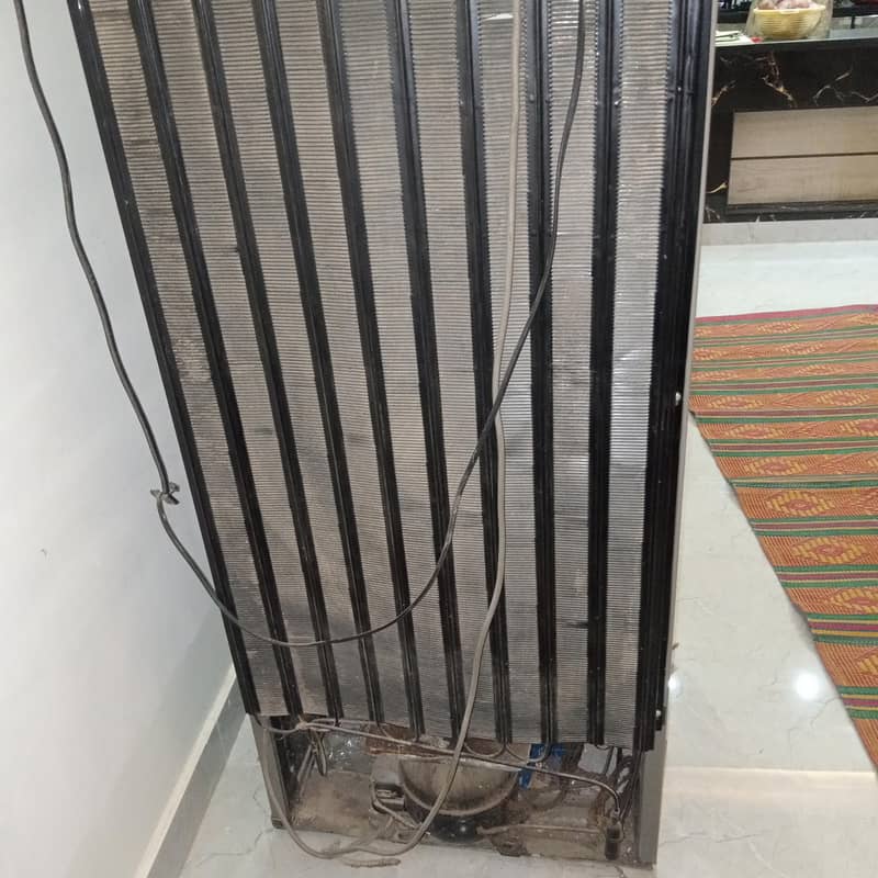 refrigerator 3