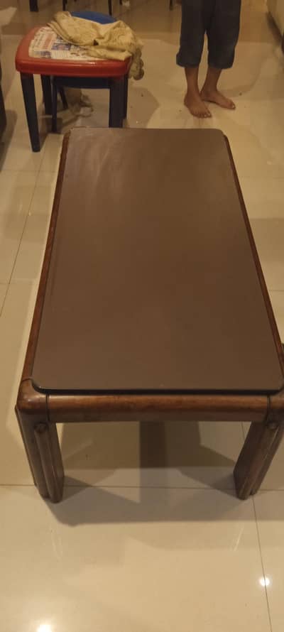 centre table with 2 side tables