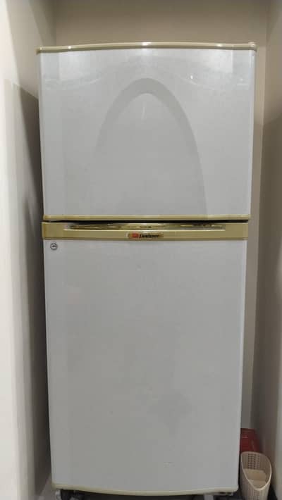 Dawlance Fridge for Sale – Good Condition