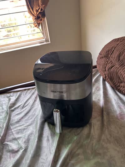 Airfryer bought a month ago 3 years warranty