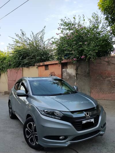 Honda vezel hybrid Z honda sensing top of the line variant
