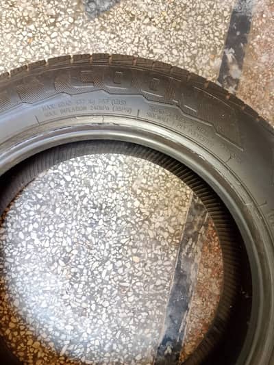 Cultus original tyre model 2020 urgent for sale