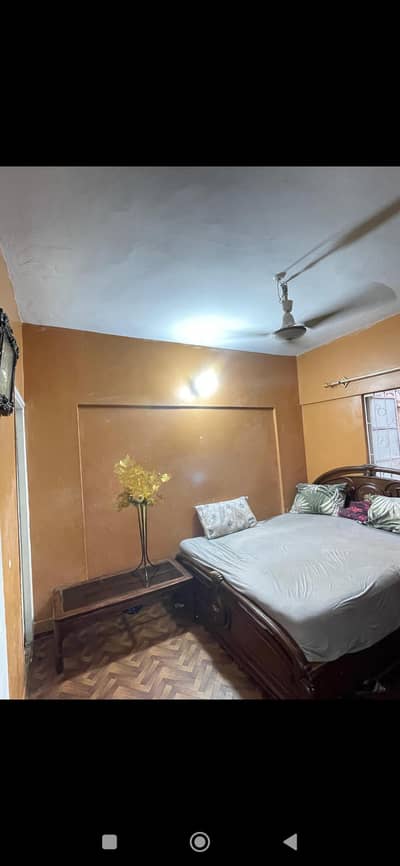 BLOCK-L BEAUTIFUL FLOOR NORTH NAZIMABAD