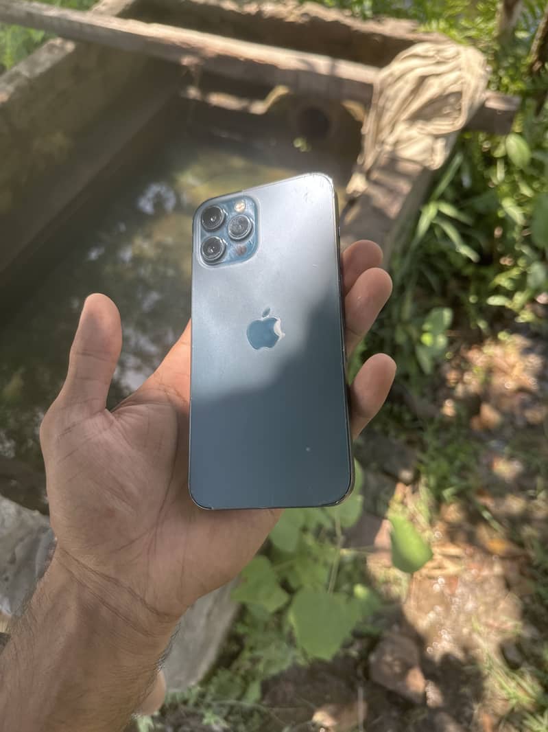 iPhone 12 pro max 0