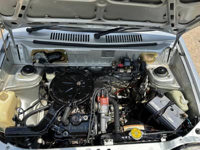 2004 model total janwan antiqe car 03176071744