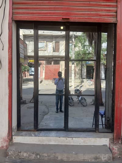 2 door with iran fram