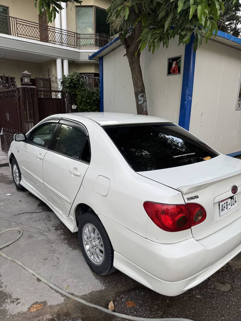 Corolla Se saloon Automatic 2