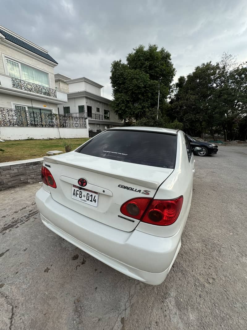 Corolla Se saloon Automatic 11