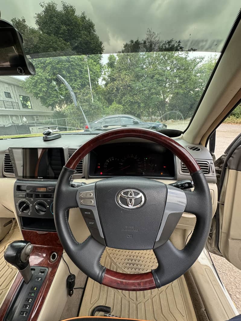Corolla Se saloon Automatic 16