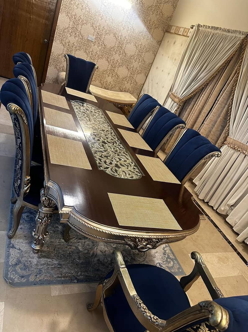 Dining table 10