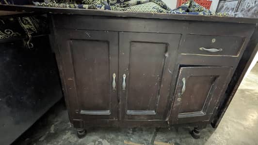 Pure wooden Iron stand & Dresser | Good condition