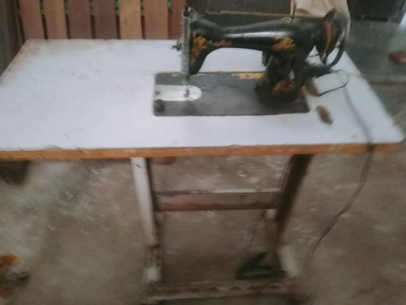 sewing machine 0